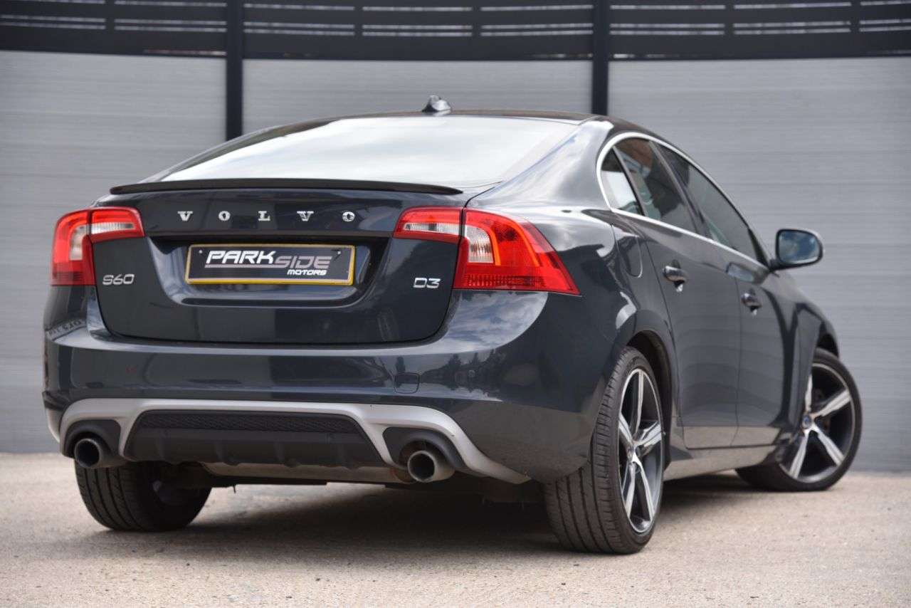 2017 VOLVO S60 2017 VOLVO S60