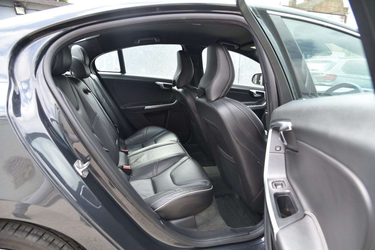 2017 VOLVO S60 2017 VOLVO S60