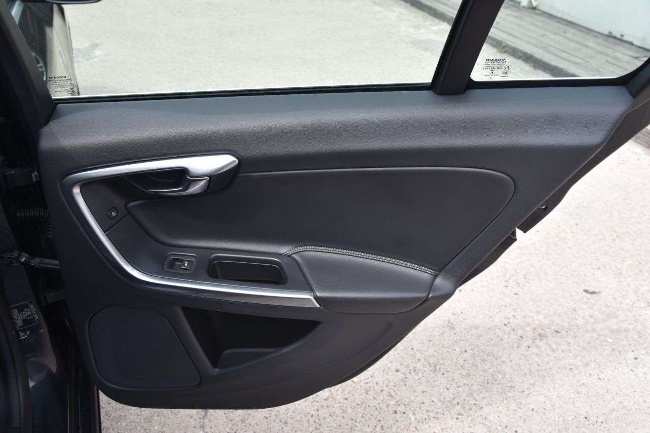 2017 VOLVO S60 2017 VOLVO S60
