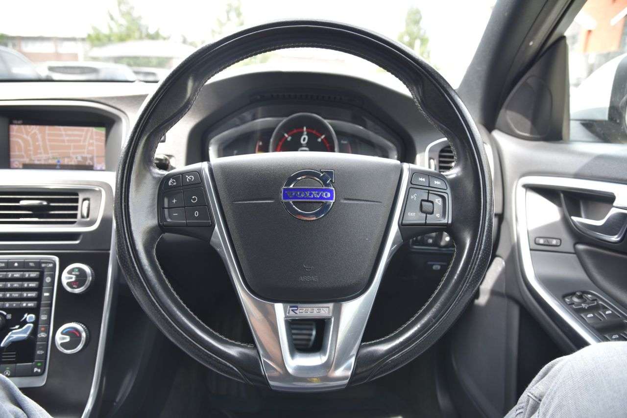 2017 VOLVO S60 2017 VOLVO S60