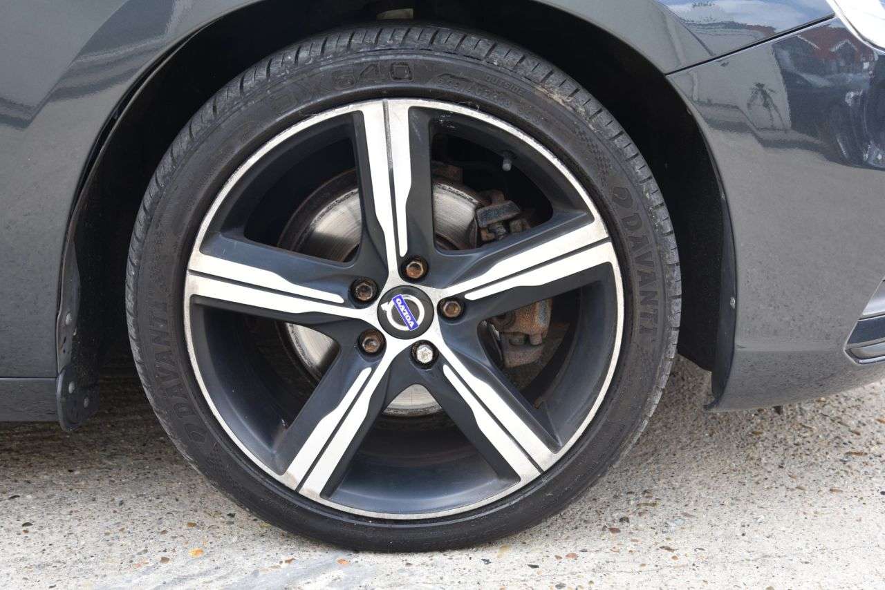 2017 VOLVO S60 2017 VOLVO S60