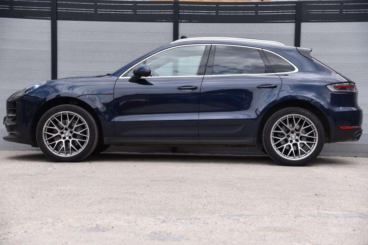 2019 PORSCHE MACAN 2019 PORSCHE MACAN