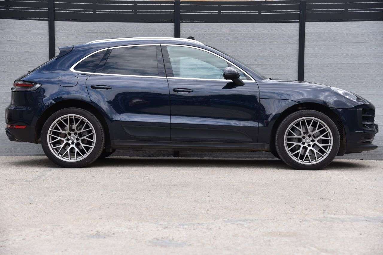 2019 PORSCHE MACAN 2019 PORSCHE MACAN