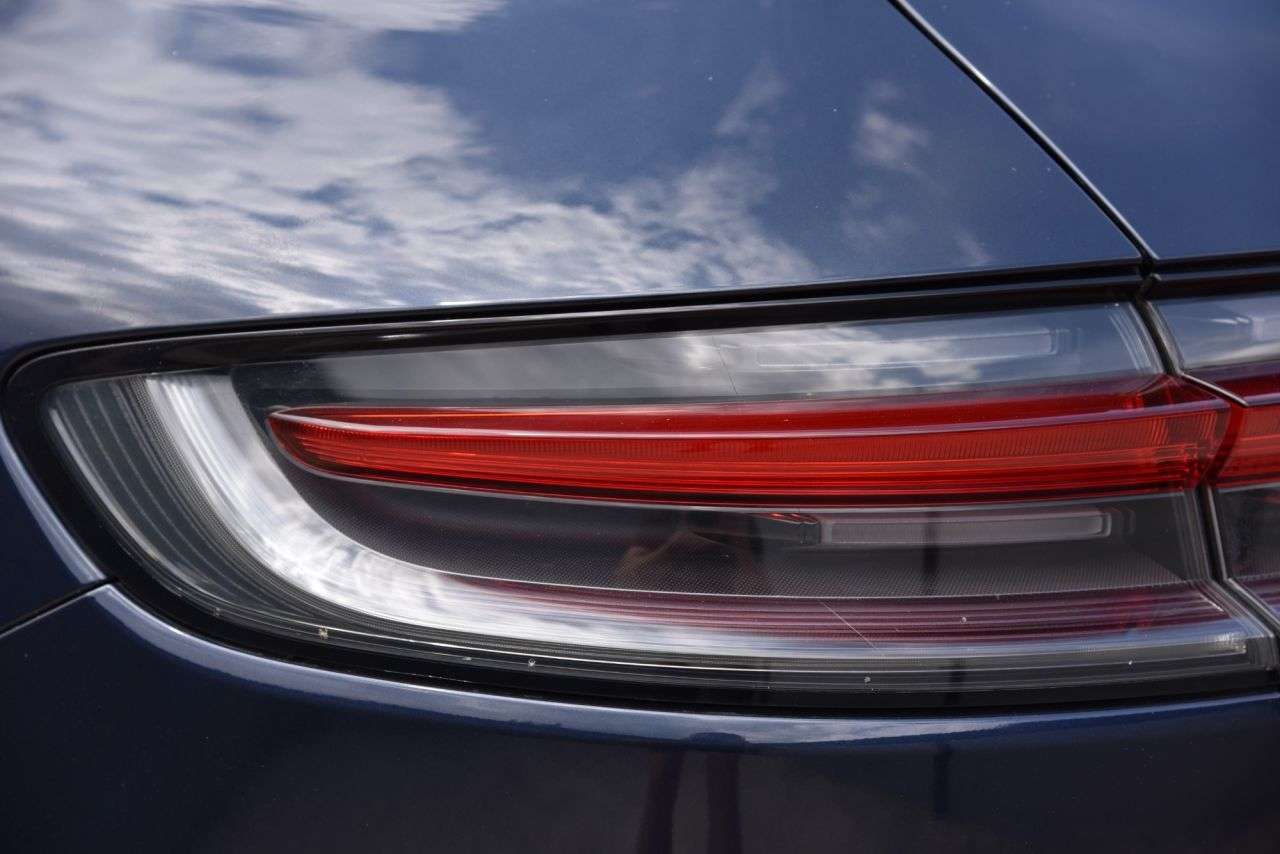 2019 PORSCHE MACAN 2019 PORSCHE MACAN