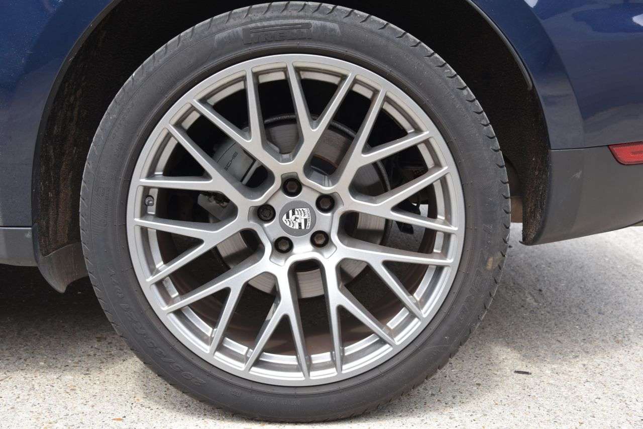 2019 PORSCHE MACAN 2019 PORSCHE MACAN