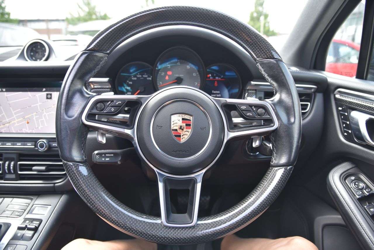 2019 PORSCHE MACAN 2019 PORSCHE MACAN