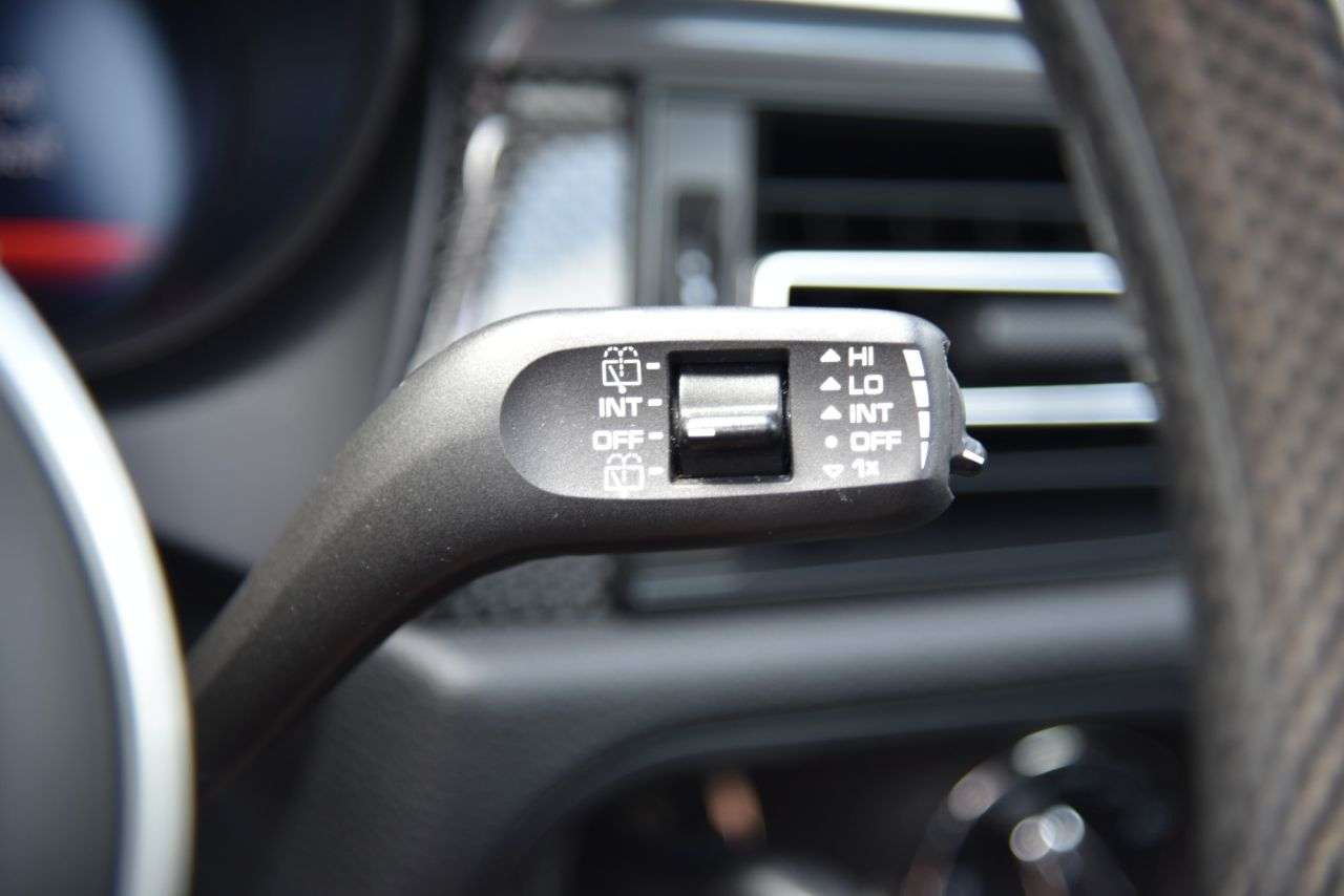 2019 PORSCHE MACAN 2019 PORSCHE MACAN