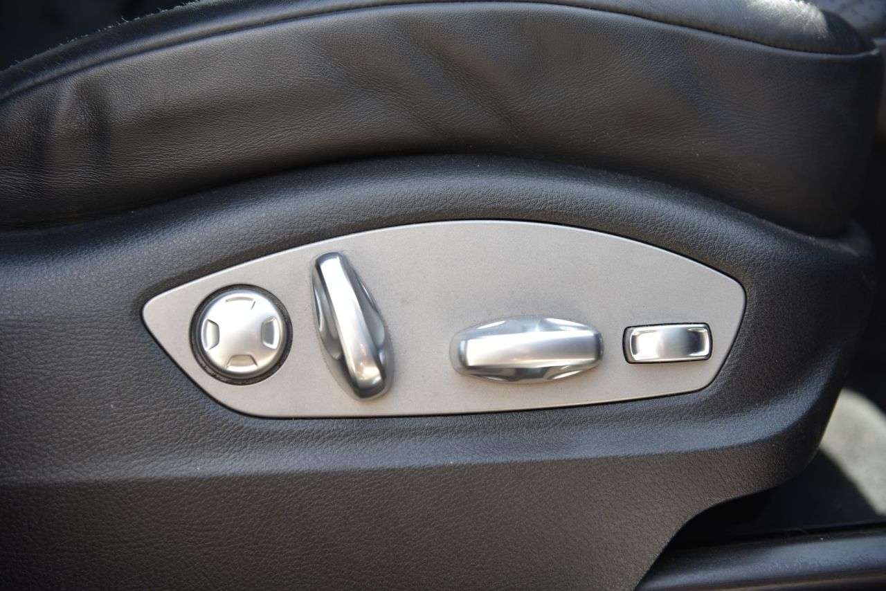 2019 PORSCHE MACAN 2019 PORSCHE MACAN