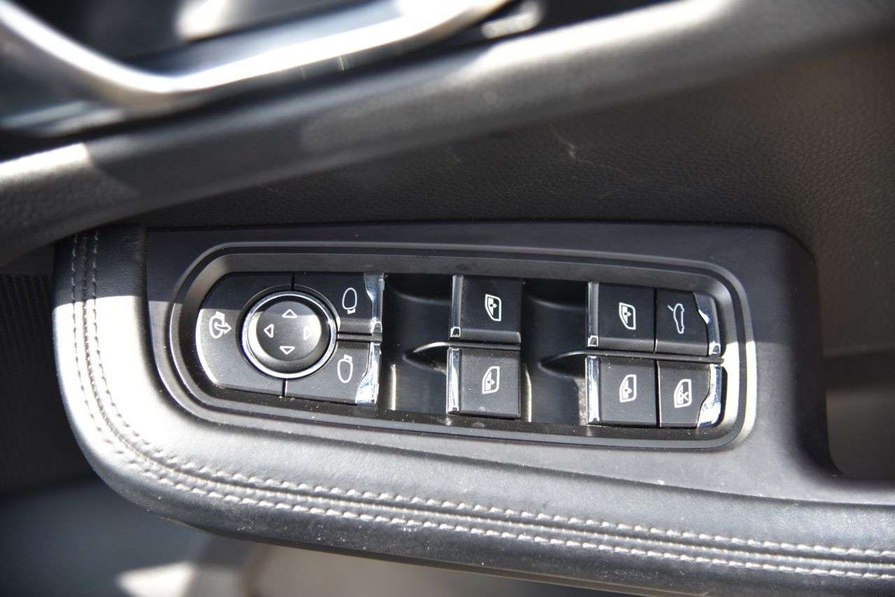 2019 PORSCHE MACAN 2019 PORSCHE MACAN