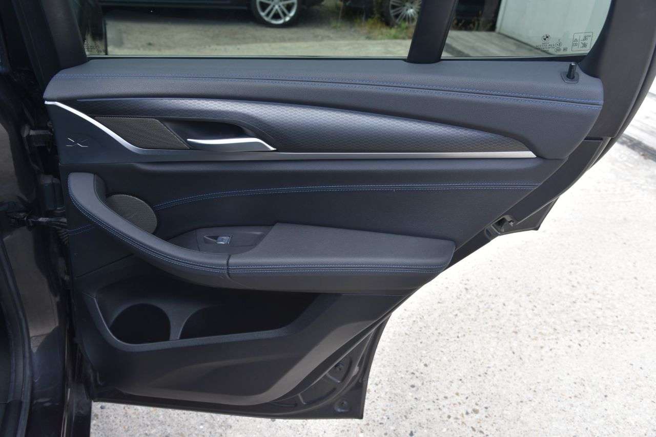 2022 BMW IX3 2022 BMW IX3