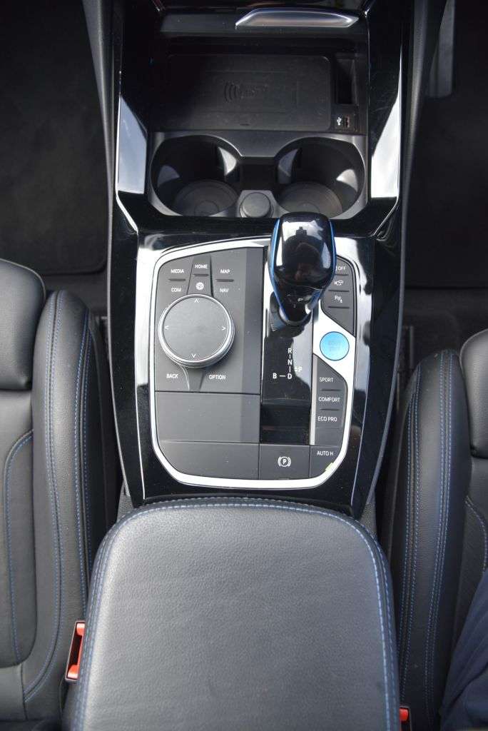 2022 BMW IX3 2022 BMW IX3