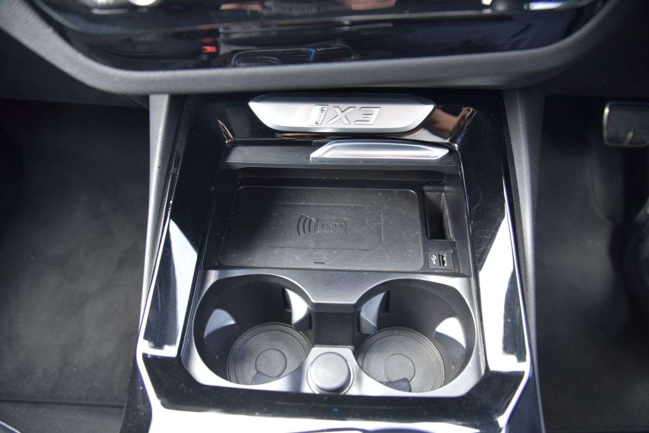 2022 BMW IX3 2022 BMW IX3