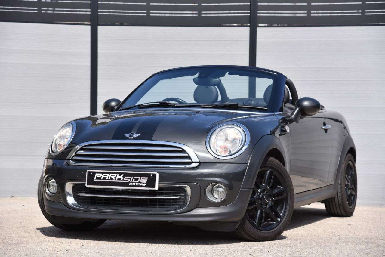 A 2015 MINI ROADSTER 1.6 Cooper Convertible 2dr Petrol Manual Euro 6 (s/s) (122 ps) HEATED SEAT A 2015 MINI ROADSTER 1.6 Cooper Convertible 2dr Petrol Manual Euro 6 (s/s) (122 ps) HEATED SEAT