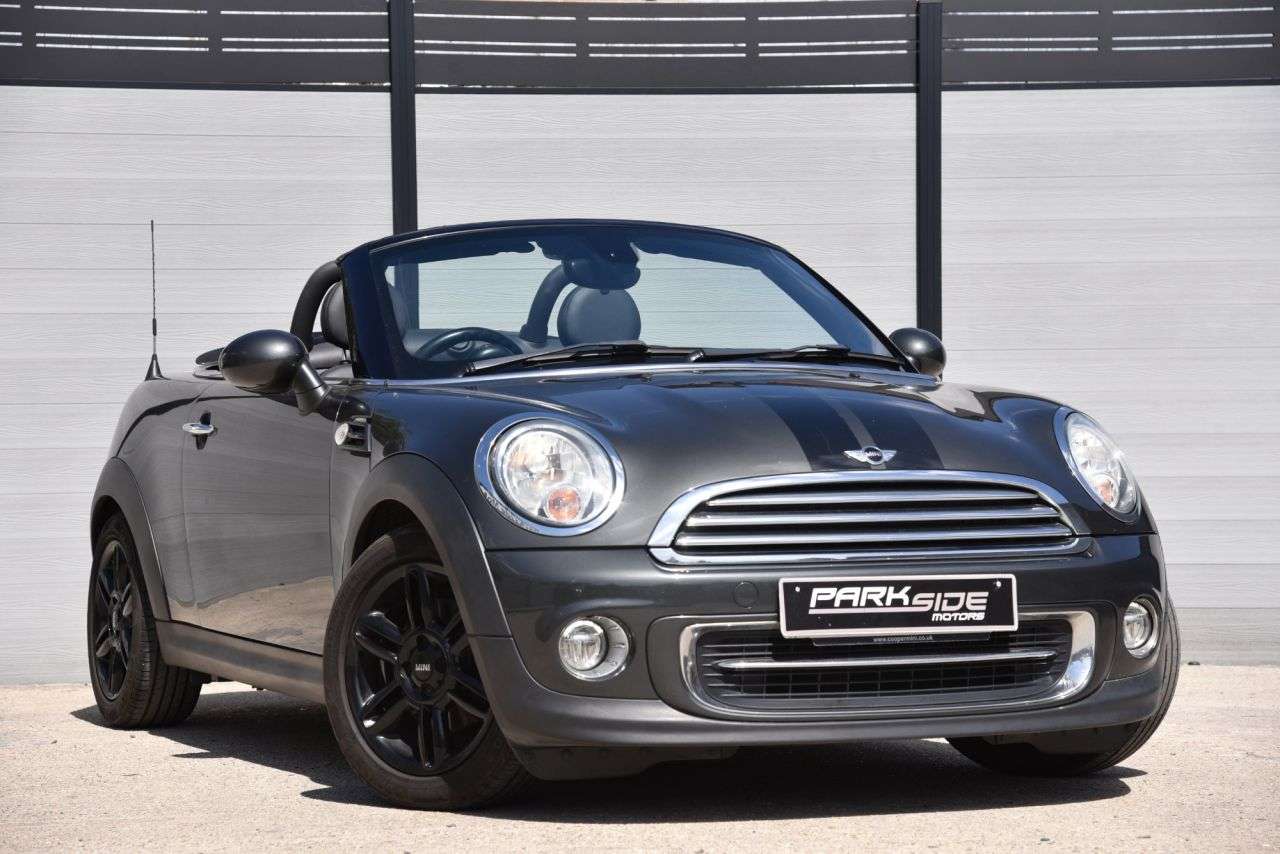 A 2015 MINI ROADSTER 1.6 Cooper Convertible 2dr Petrol Manual Euro 6 (s/s) (122 ps) HEATED SEAT A 2015 MINI ROADSTER 1.6 Cooper Convertible 2dr Petrol Manual Euro 6 (s/s) (122 ps) HEATED SEAT