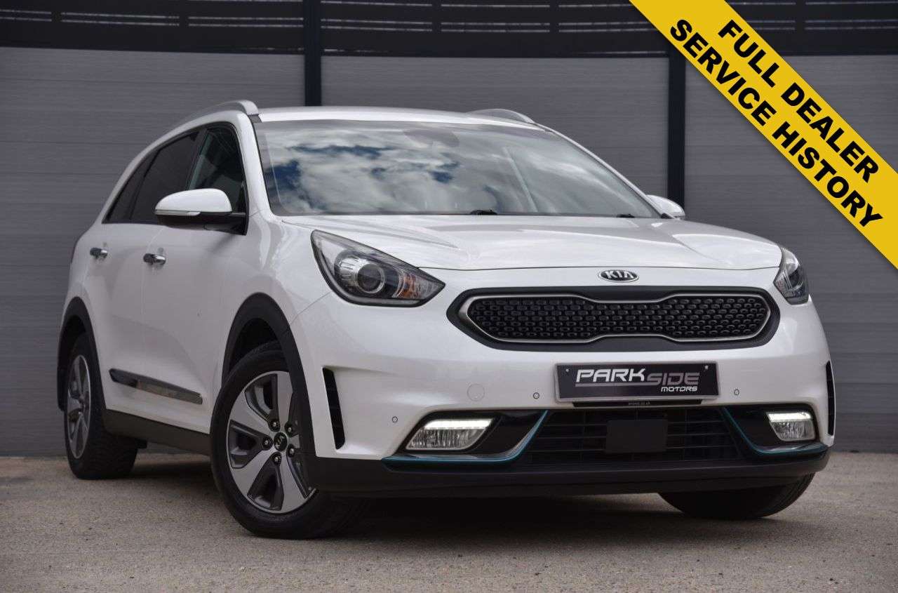 A 2018 KIA NIRO 1.6 GDi 8.9kWh 3 SUV 5dr Petrol Plug-in Hybrid DCT Euro 6 (s/s) (139 bhp) L A 2018 KIA NIRO 1.6 GDi 8.9kWh 3 SUV 5dr Petrol Plug-in Hybrid DCT Euro 6 (s/s) (139 bhp) L