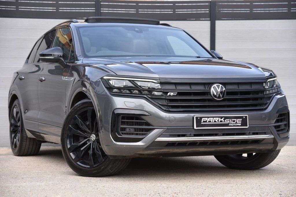 A 2020 VOLKSWAGEN TOUAREG 3.0 TSI V6 Black Edition SUV 5dr Petrol Tiptronic 4Motion Euro 6 (s/s) (340 A 2020 VOLKSWAGEN TOUAREG 3.0 TSI V6 Black Edition SUV 5dr Petrol Tiptronic 4Motion Euro 6 (s/s) (340