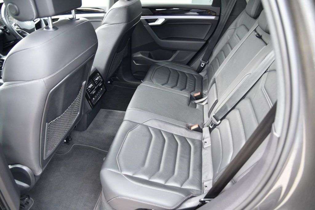 2020 VOLKSWAGEN TOUAREG 2020 VOLKSWAGEN TOUAREG