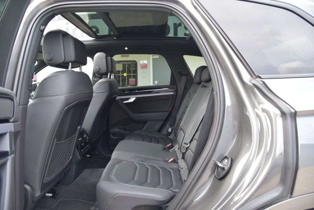 2020 VOLKSWAGEN TOUAREG 2020 VOLKSWAGEN TOUAREG