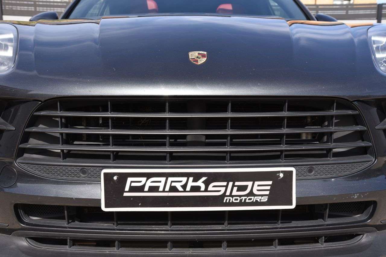 2019 PORSCHE MACAN 2019 PORSCHE MACAN