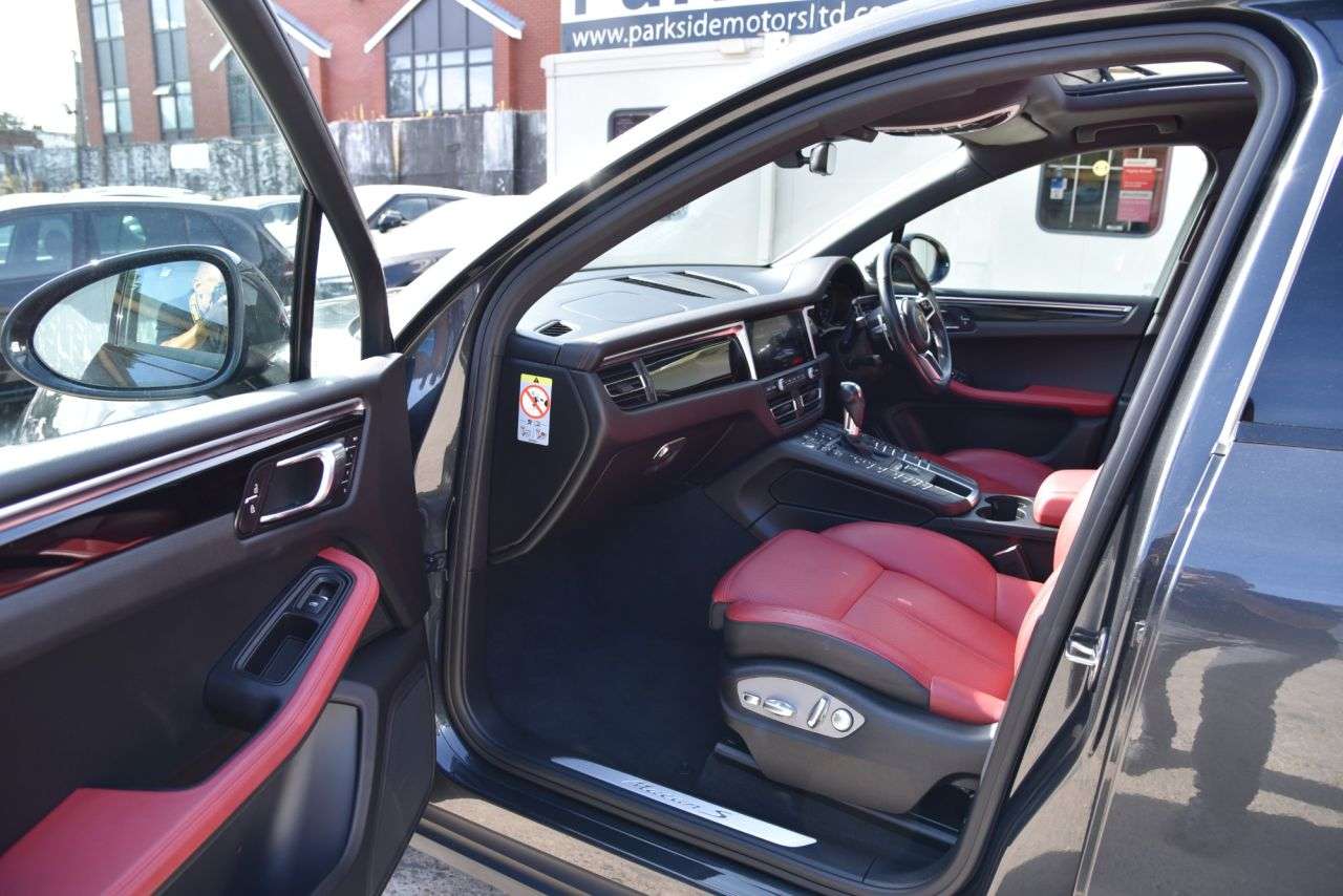 2019 PORSCHE MACAN 2019 PORSCHE MACAN