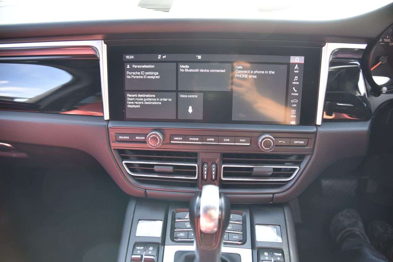 2019 PORSCHE MACAN 2019 PORSCHE MACAN