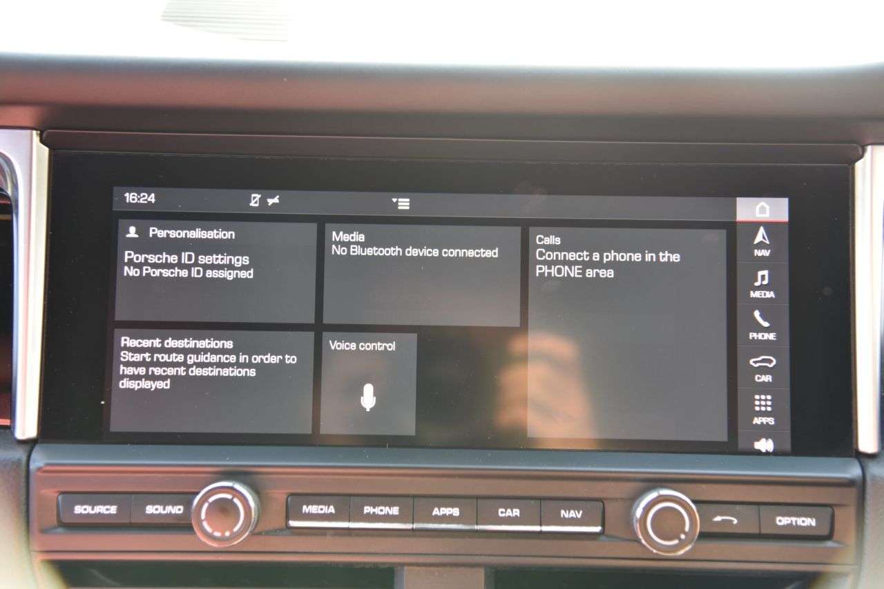 2019 PORSCHE MACAN 2019 PORSCHE MACAN