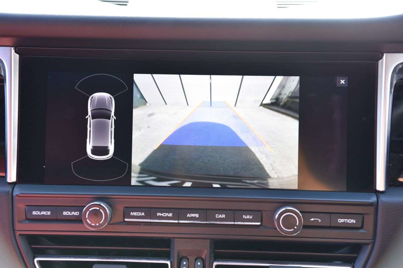 2019 PORSCHE MACAN 2019 PORSCHE MACAN