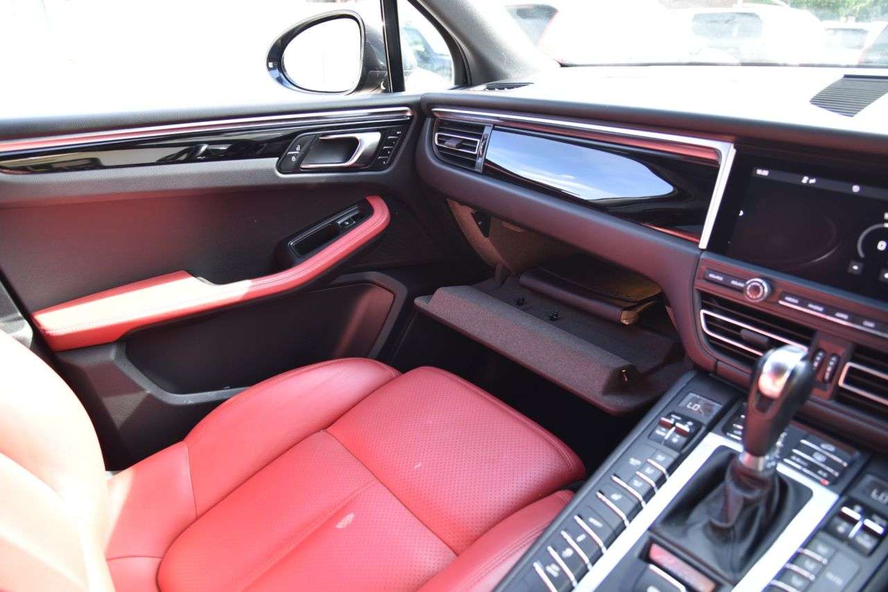 2019 PORSCHE MACAN 2019 PORSCHE MACAN