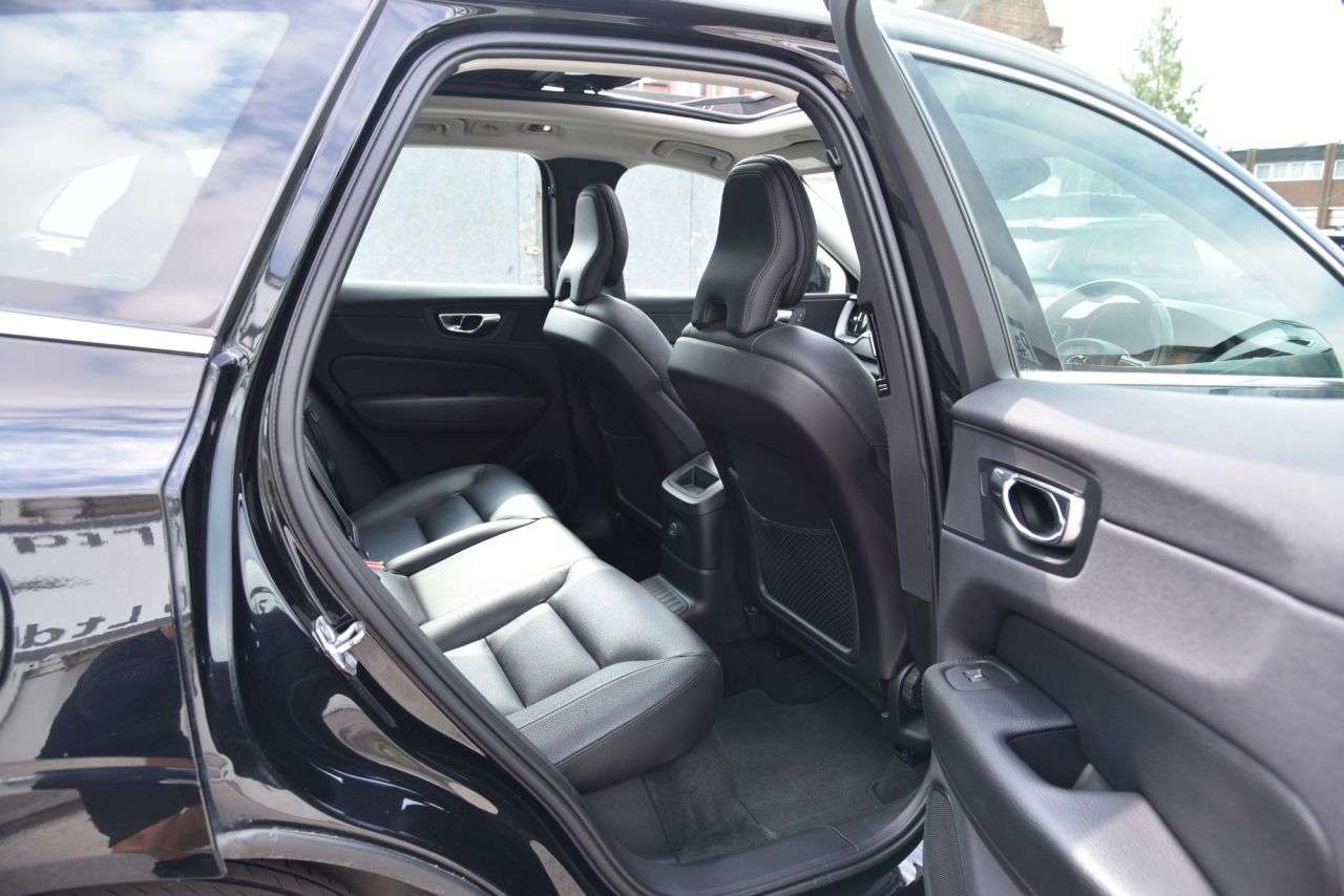 2020 VOLVO XC60 2020 VOLVO XC60