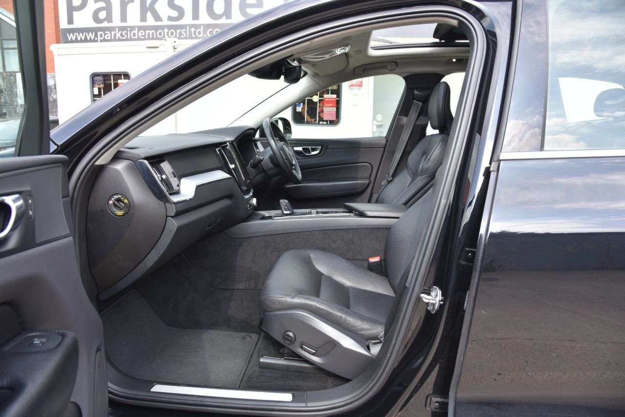 2020 VOLVO XC60 2020 VOLVO XC60
