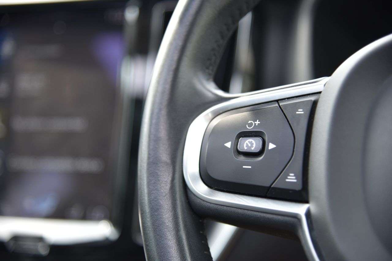 2020 VOLVO XC60 2020 VOLVO XC60