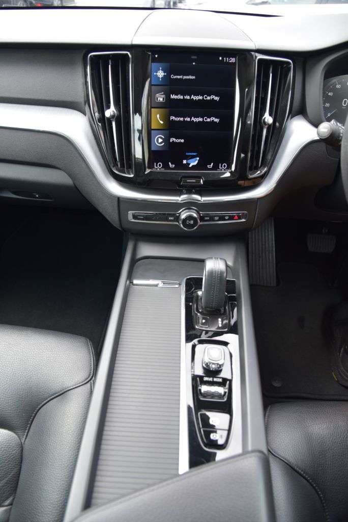 2020 VOLVO XC60 2020 VOLVO XC60