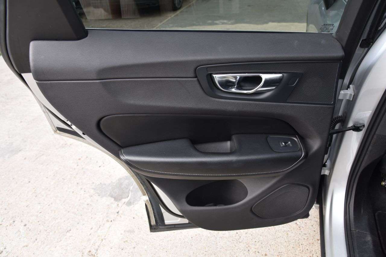 2018 VOLVO XC60 2018 VOLVO XC60