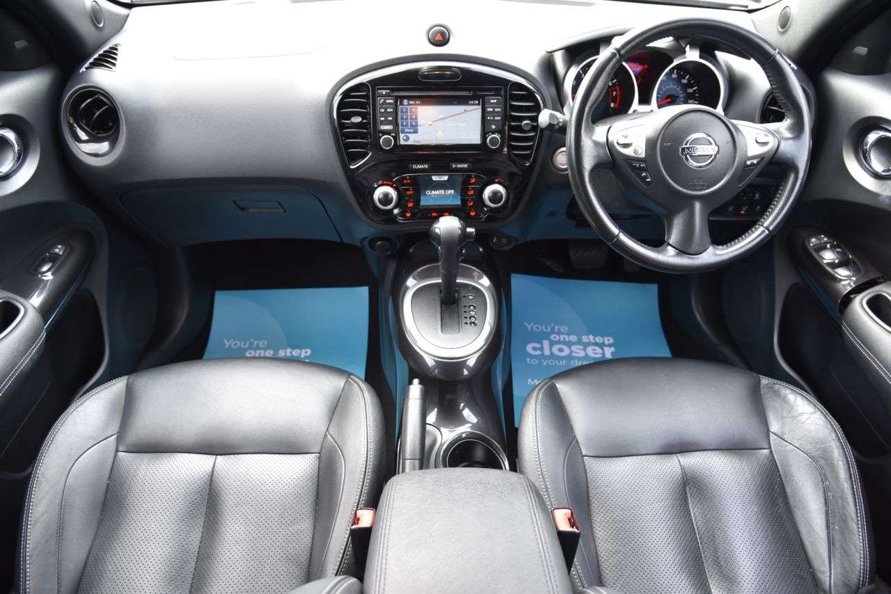 A 2015 NISSAN JUKE 1.6 Tekna SUV 5dr Petrol XTRON Euro 6 (117 ps) LEATHER | PRIVACY GLASS | 36 A 2015 NISSAN JUKE 1.6 Tekna SUV 5dr Petrol XTRON Euro 6 (117 ps) LEATHER | PRIVACY GLASS | 36