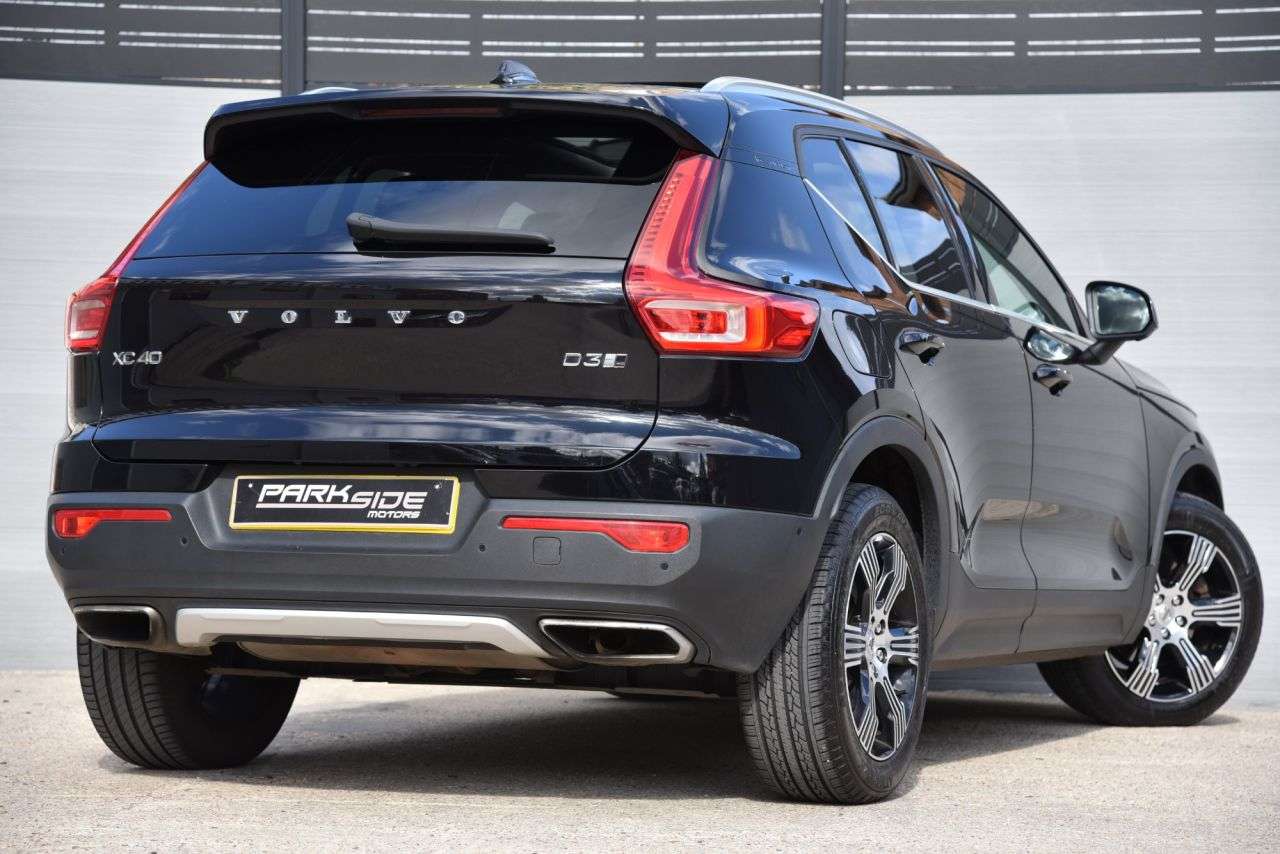 2019 VOLVO XC40 2019 VOLVO XC40