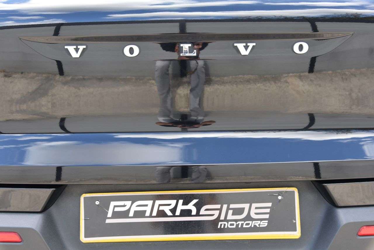 2019 VOLVO XC40 2019 VOLVO XC40