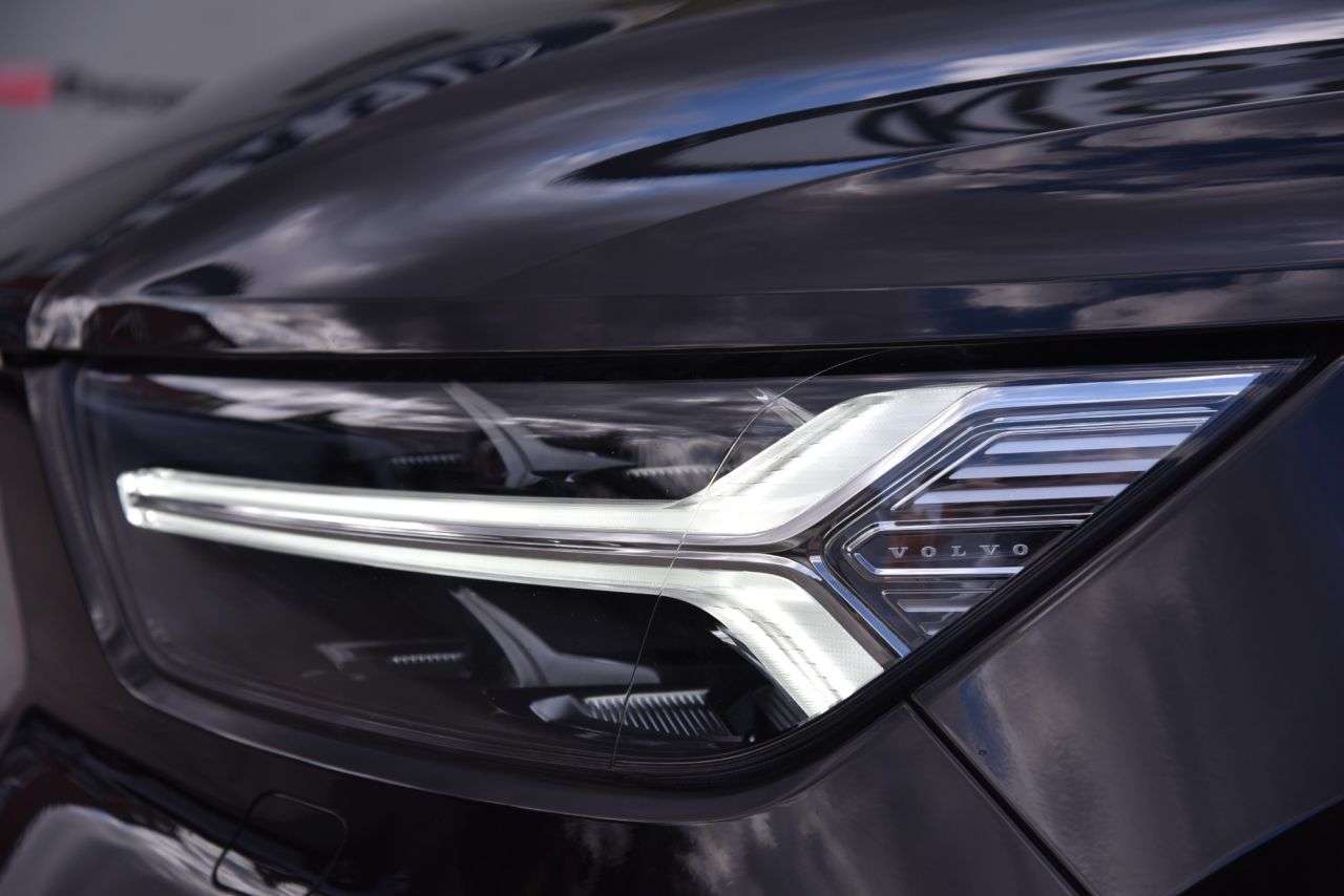 2019 VOLVO XC40 2019 VOLVO XC40