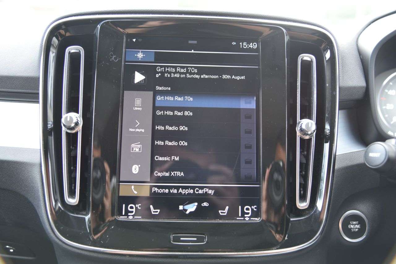 2019 VOLVO XC40 2019 VOLVO XC40