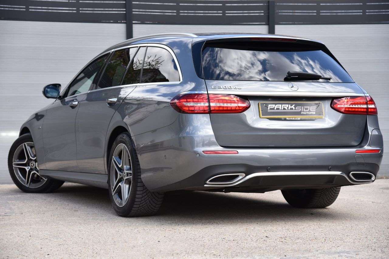 A 2021 MERCEDES-BENZ E CLASS 2.0 E300de 13.5kWh AMG Line (Premium) Estate 5dr Diesel Plug-in Hybrid G-Tr A 2021 MERCEDES-BENZ E CLASS 2.0 E300de 13.5kWh AMG Line (Premium) Estate 5dr Diesel Plug-in Hybrid G-Tr
