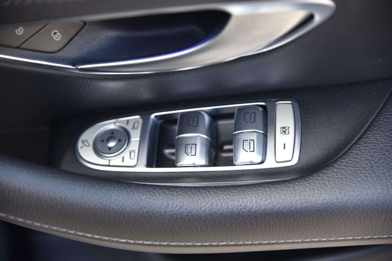 2021 MERCEDES-BENZ E CLASS 2021 MERCEDES-BENZ E CLASS