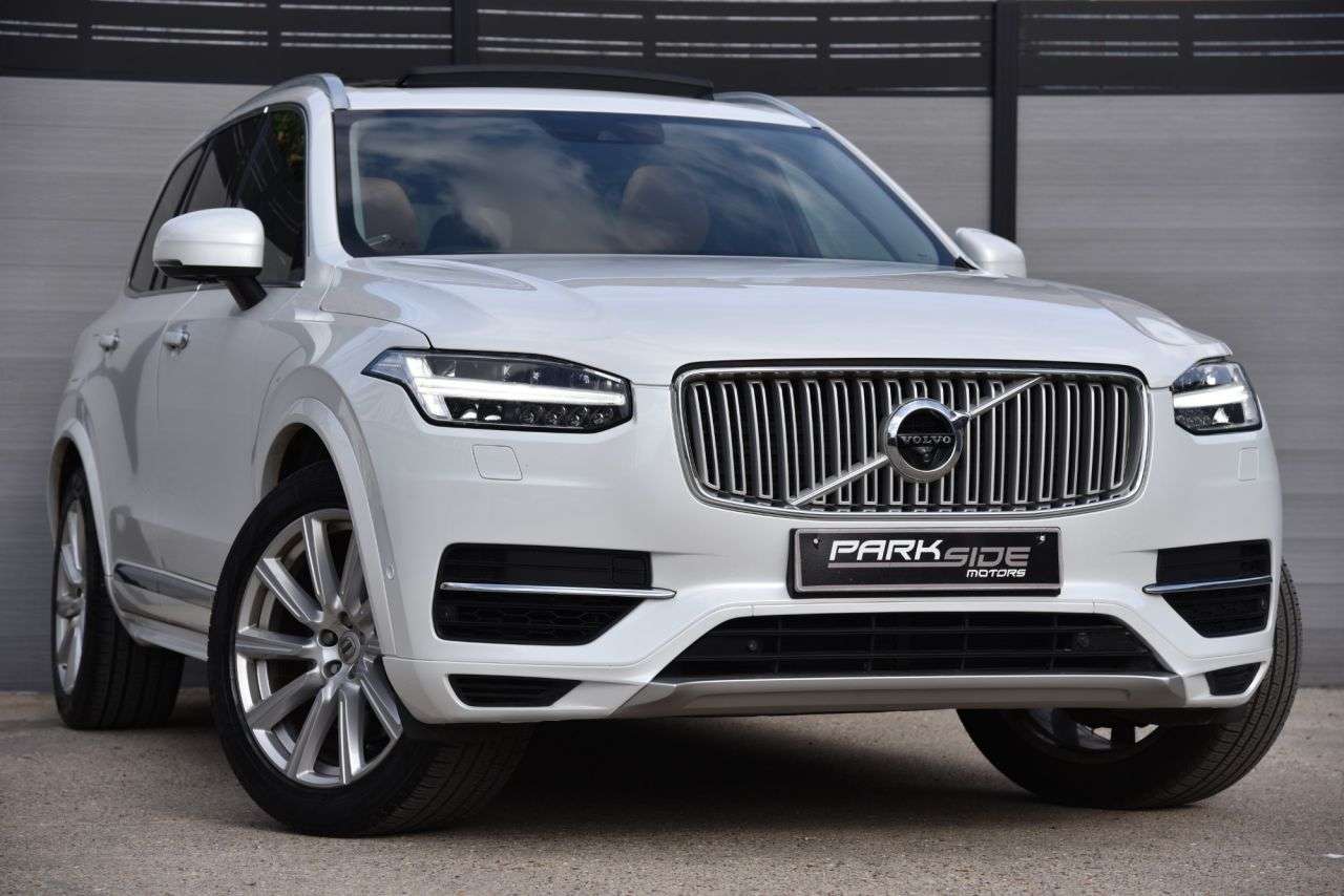 A 2016 VOLVO XC90 2.0h T8 Twin Engine 9.2kWh Inscription SUV 5dr Petrol Plug-in Hybrid Geartr A 2016 VOLVO XC90 2.0h T8 Twin Engine 9.2kWh Inscription SUV 5dr Petrol Plug-in Hybrid Geartr