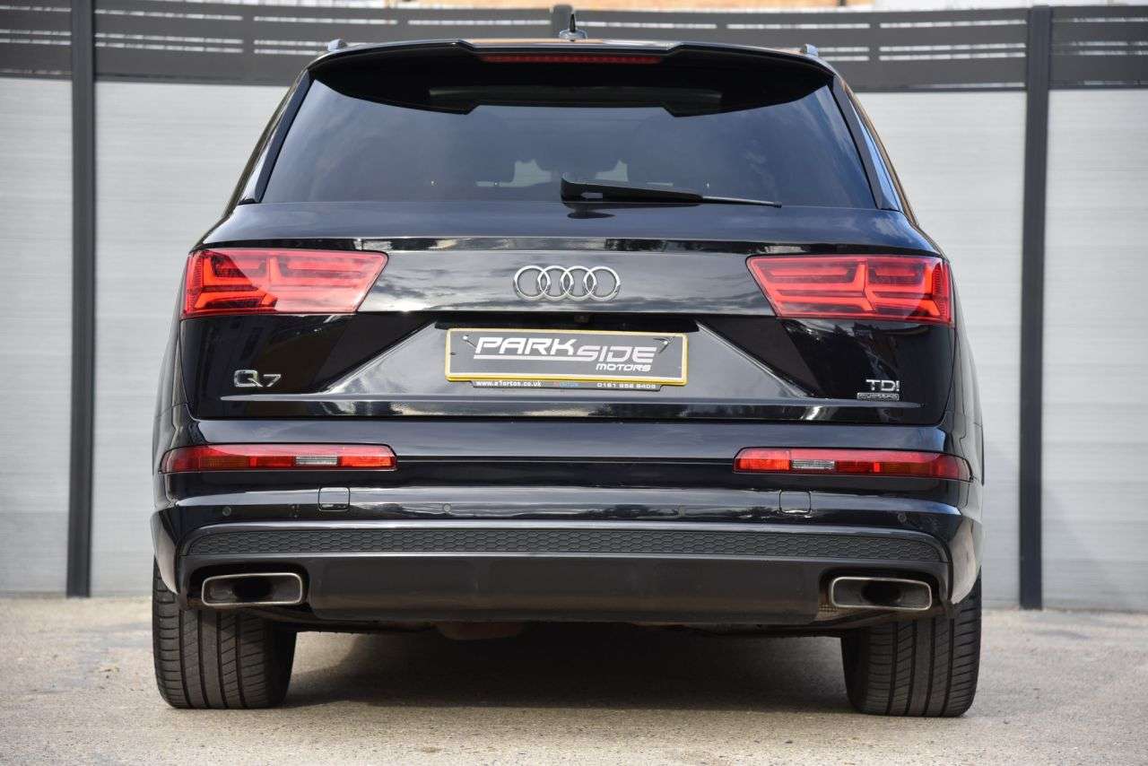 2018 AUDI Q7 2018 AUDI Q7