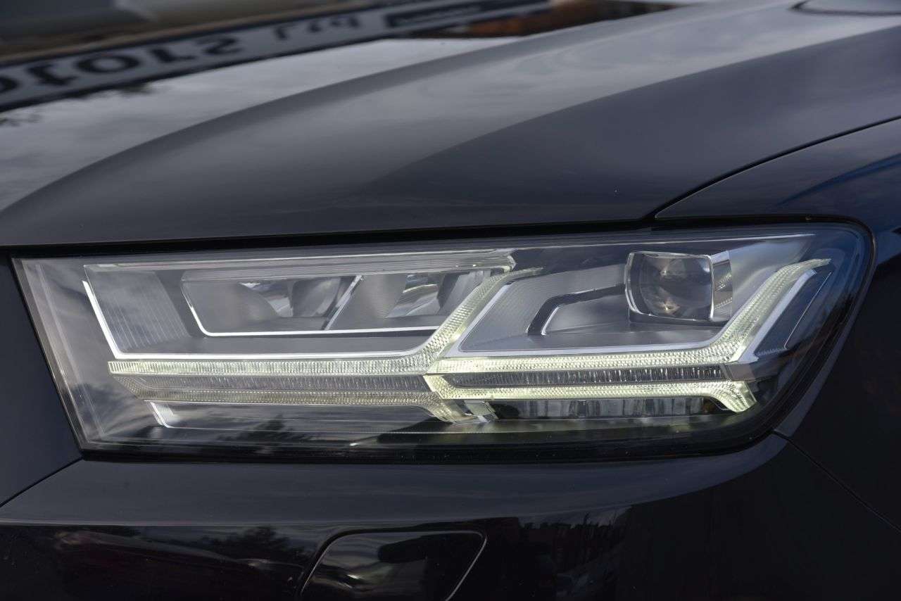 2018 AUDI Q7 2018 AUDI Q7