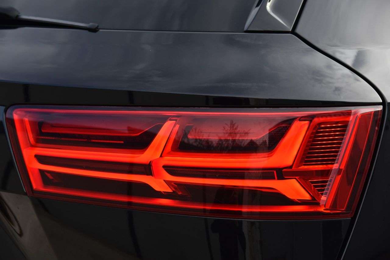 2018 AUDI Q7 2018 AUDI Q7