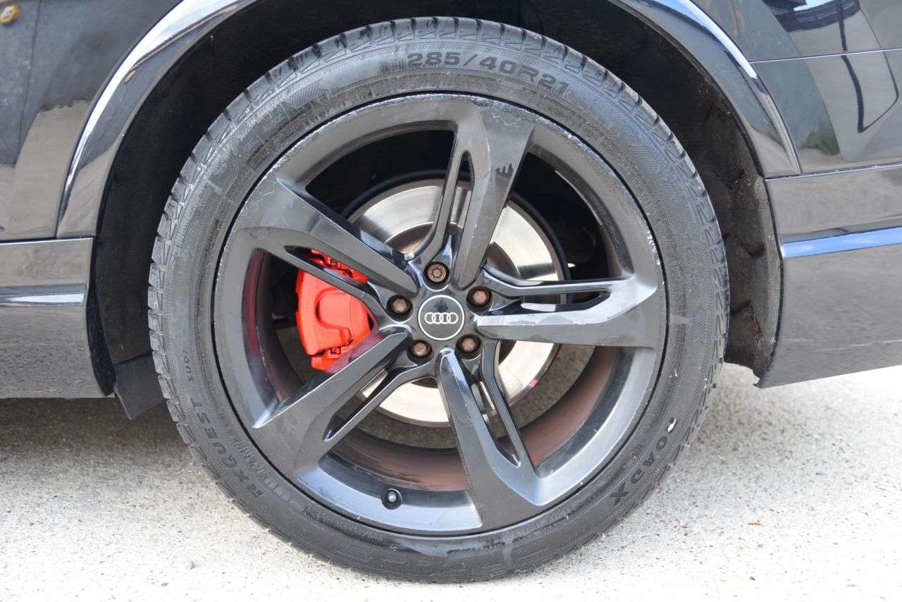 2018 AUDI Q7 2018 AUDI Q7