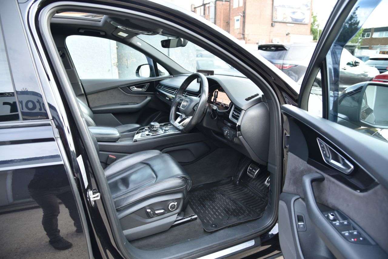 2018 AUDI Q7 2018 AUDI Q7