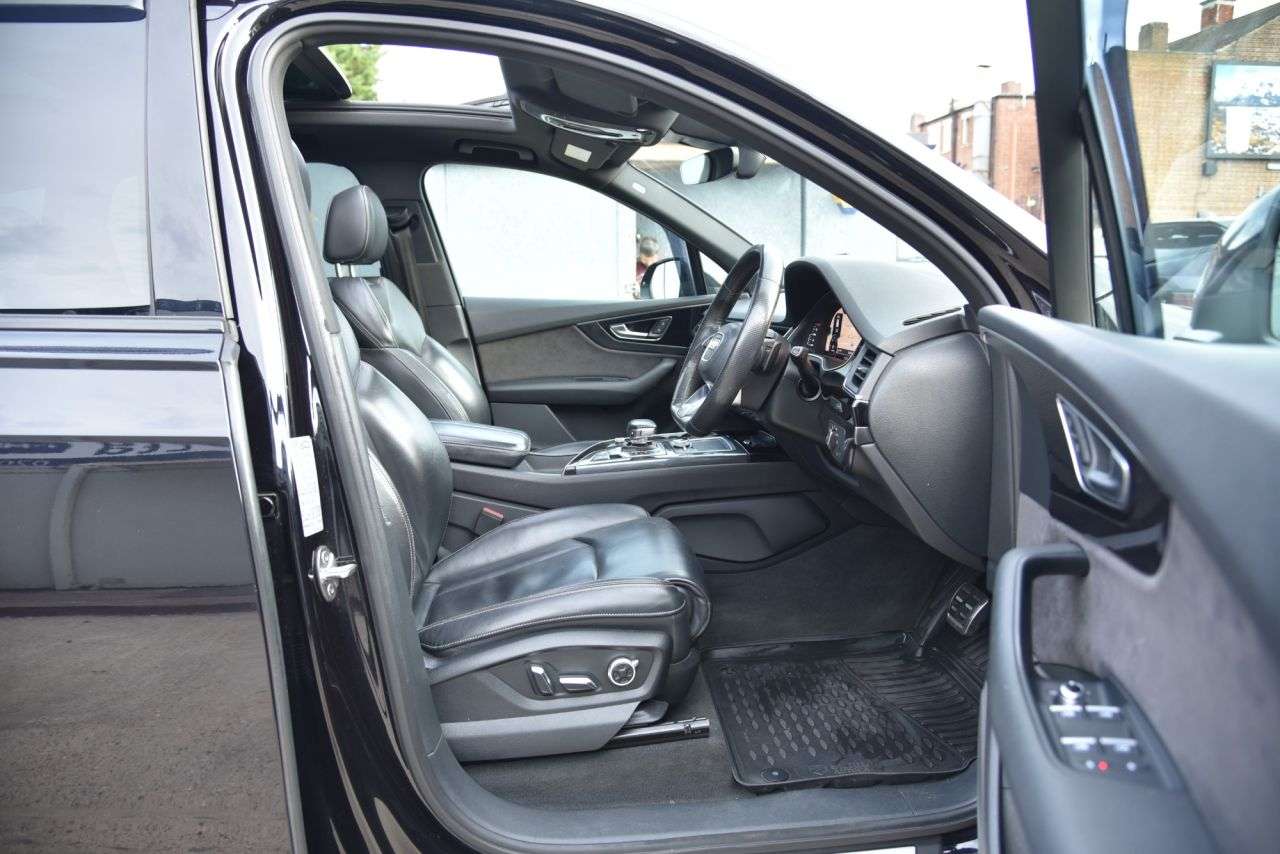 2018 AUDI Q7 2018 AUDI Q7