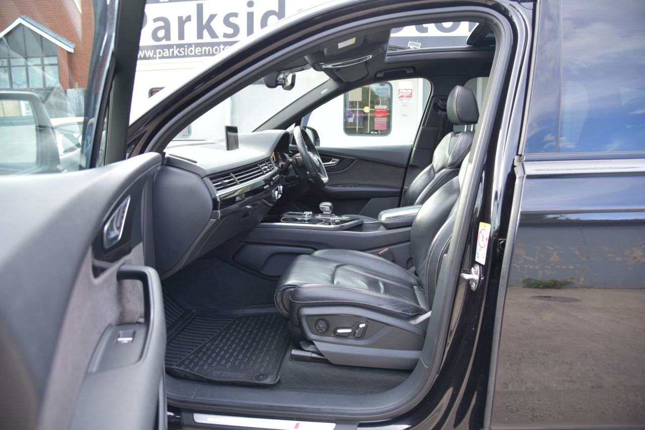 2018 AUDI Q7 2018 AUDI Q7