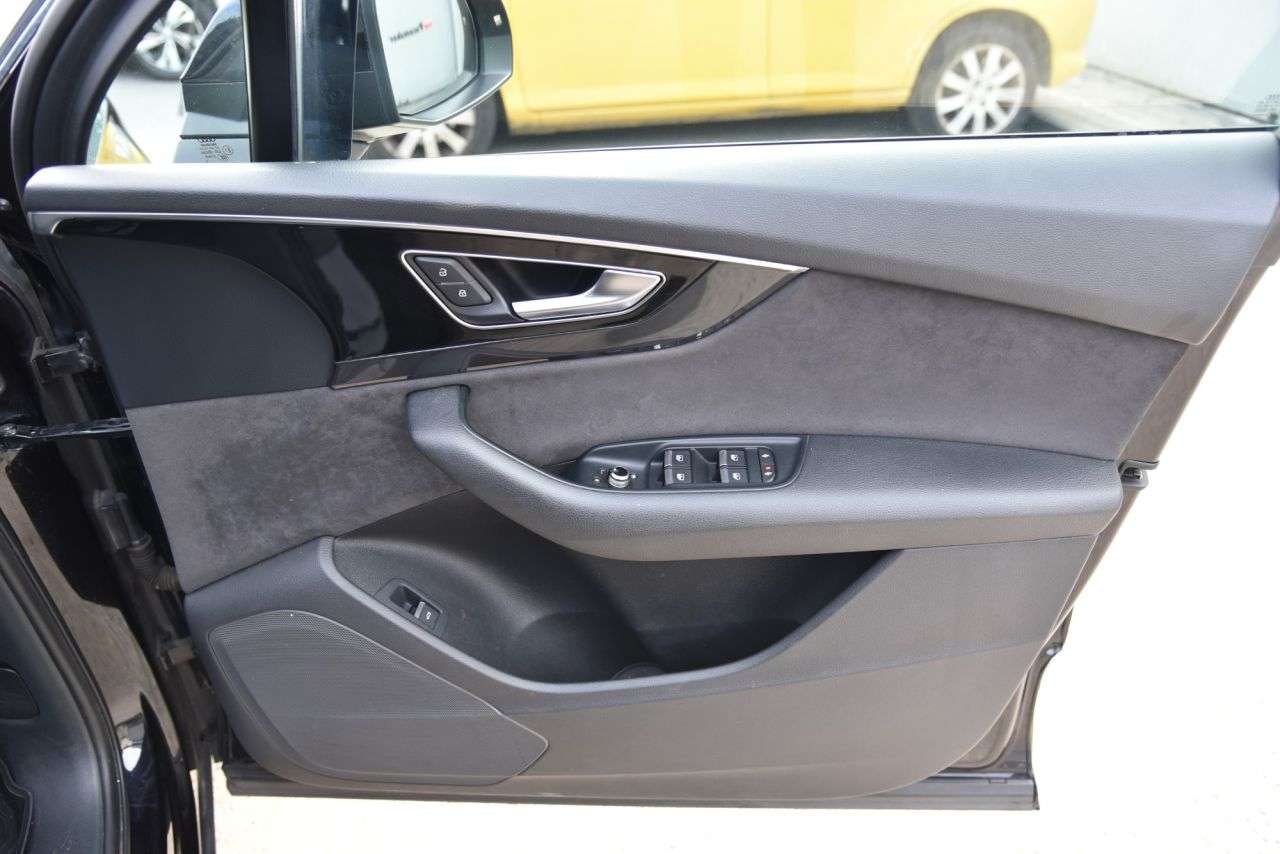 2018 AUDI Q7 2018 AUDI Q7