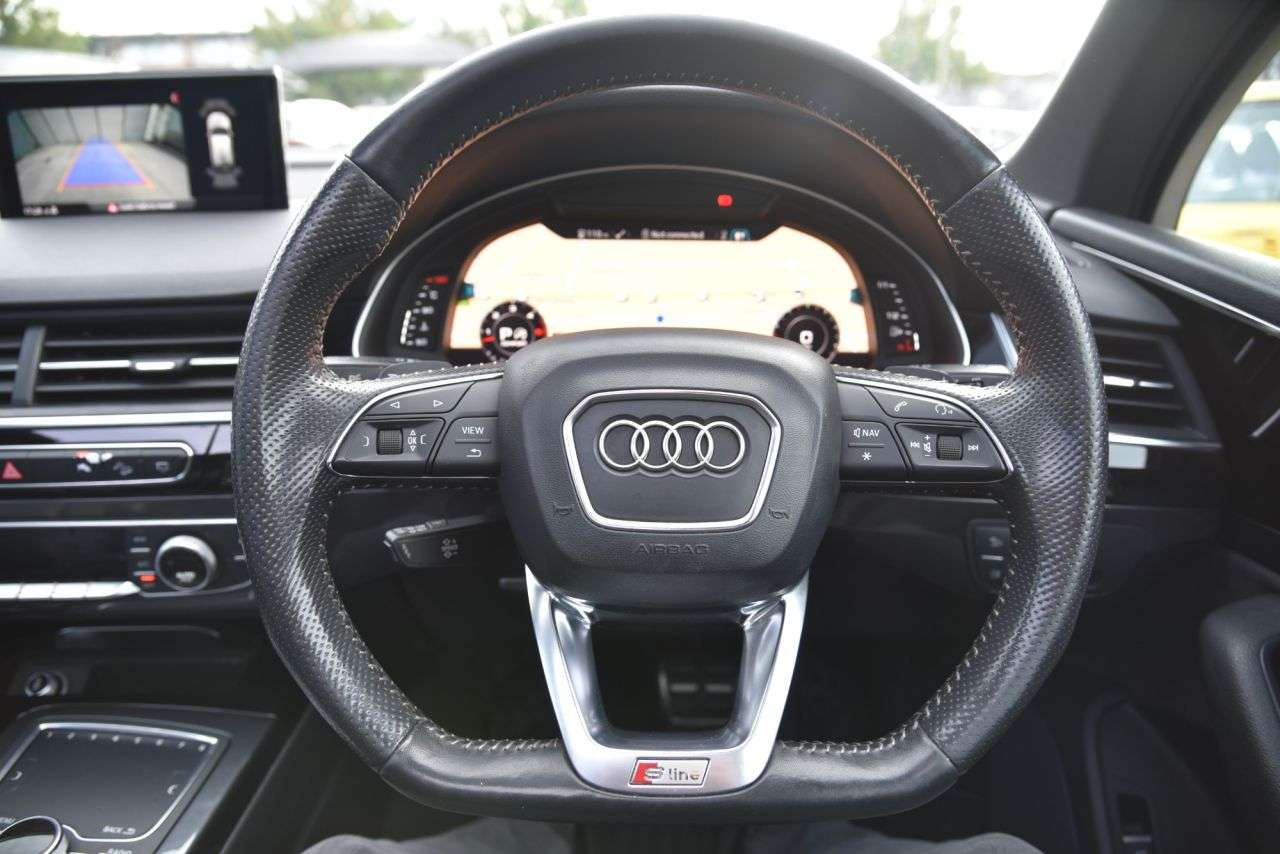 2018 AUDI Q7 2018 AUDI Q7